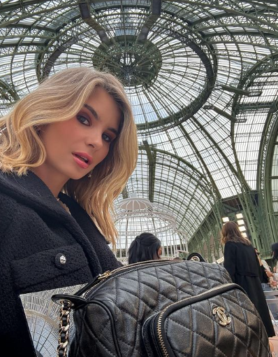 XENIA ADONTS FASHION INFLUENCER